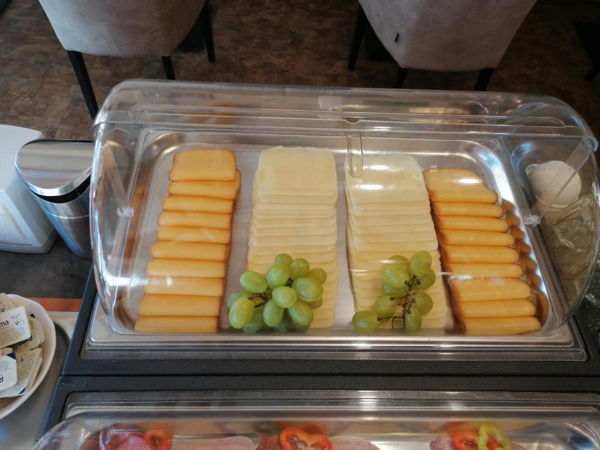 באלאטונקנשה Hotel Dolce Vita מראה חיצוני תמונה