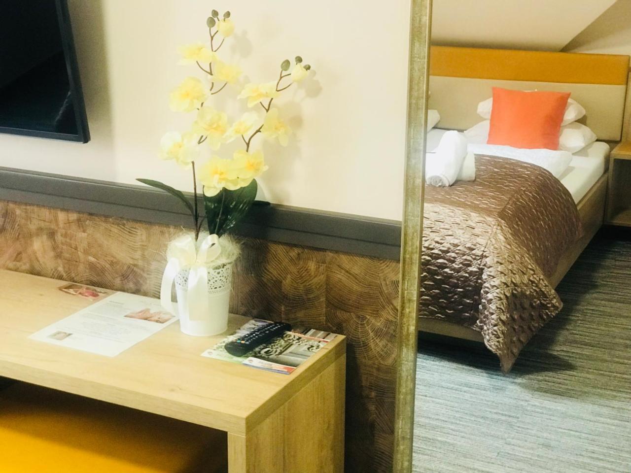 באלאטונקנשה Hotel Dolce Vita מראה חיצוני תמונה